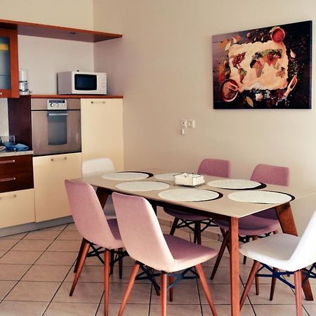 Luxury Seaview Apartment By The Sea Saronida Экстерьер фото